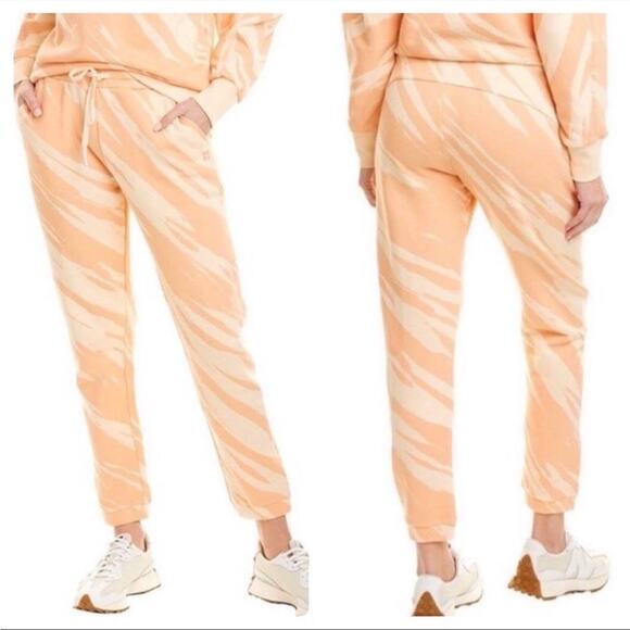 NWT Sweaty Betty Essential Pocket Joggers in Nectarine Orange Tie Dye Small - Picture 1 of 4